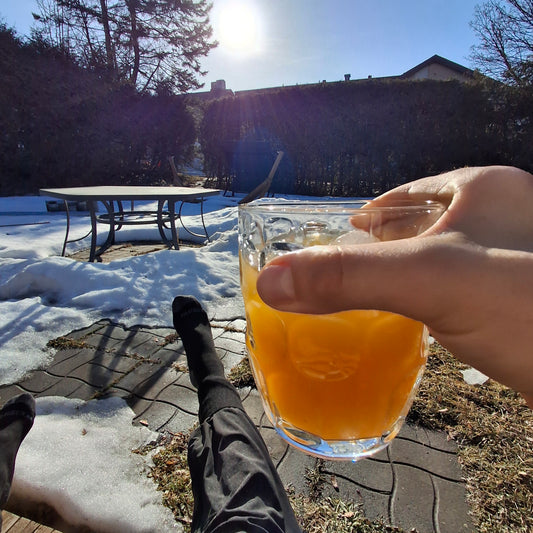 Apple juice (House view)